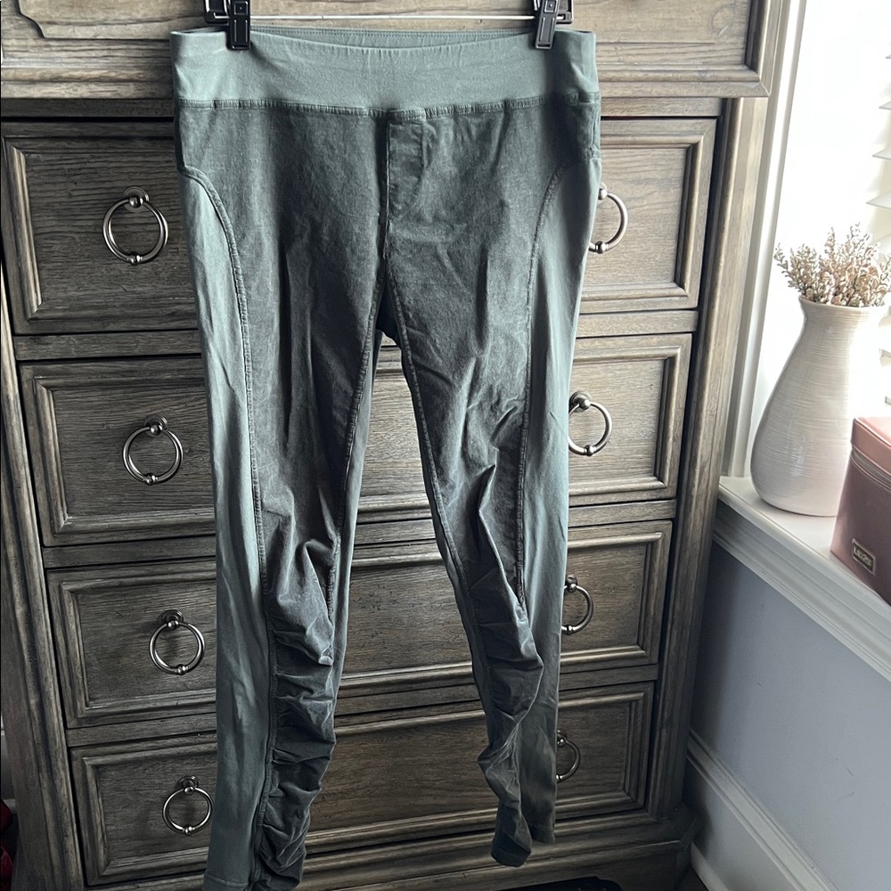 Xcvi Wearables Green Light Corded Ruched Cropped Pants